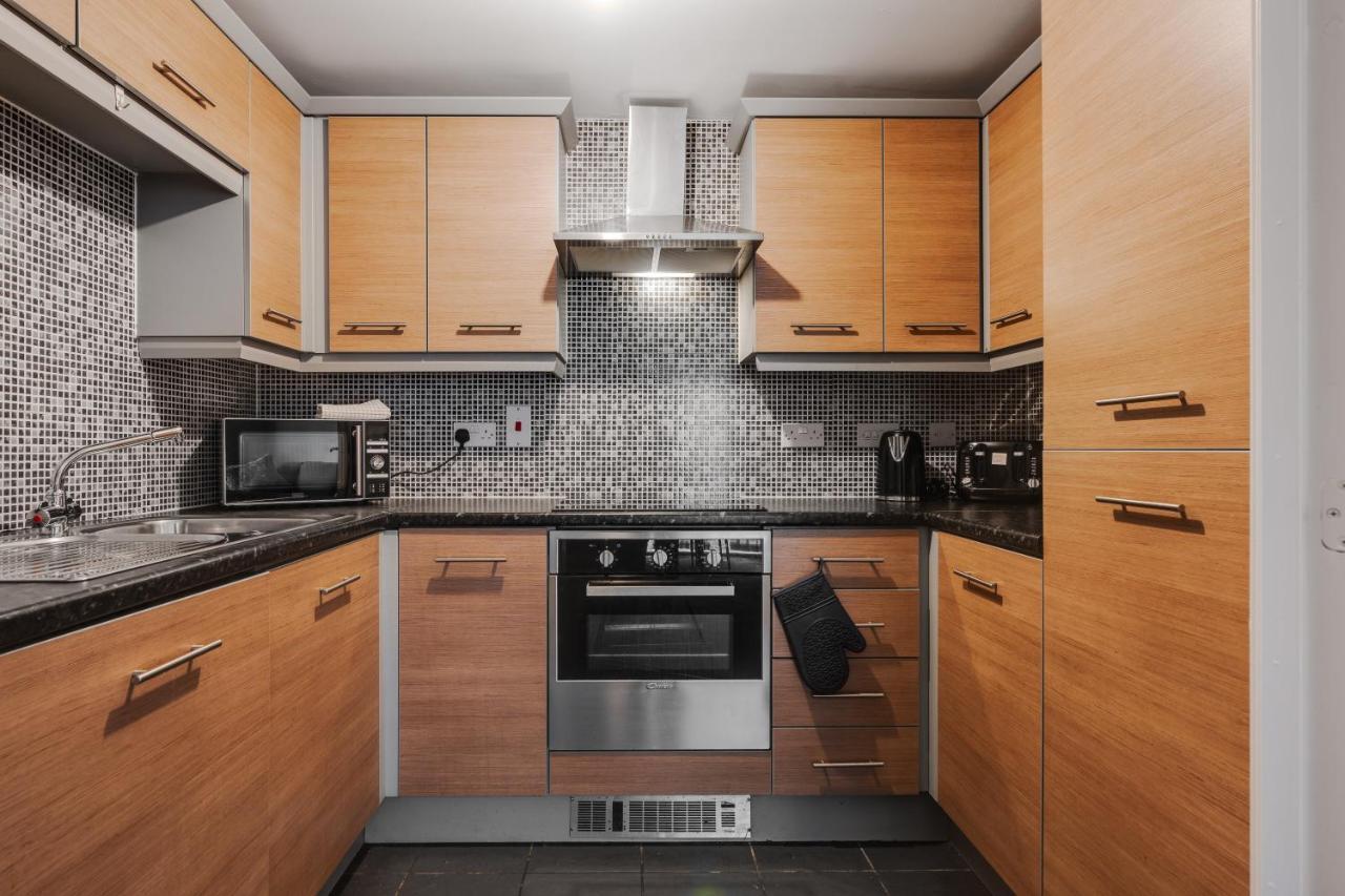 Stylish 2 Bed Manchester Flat Exterior photo